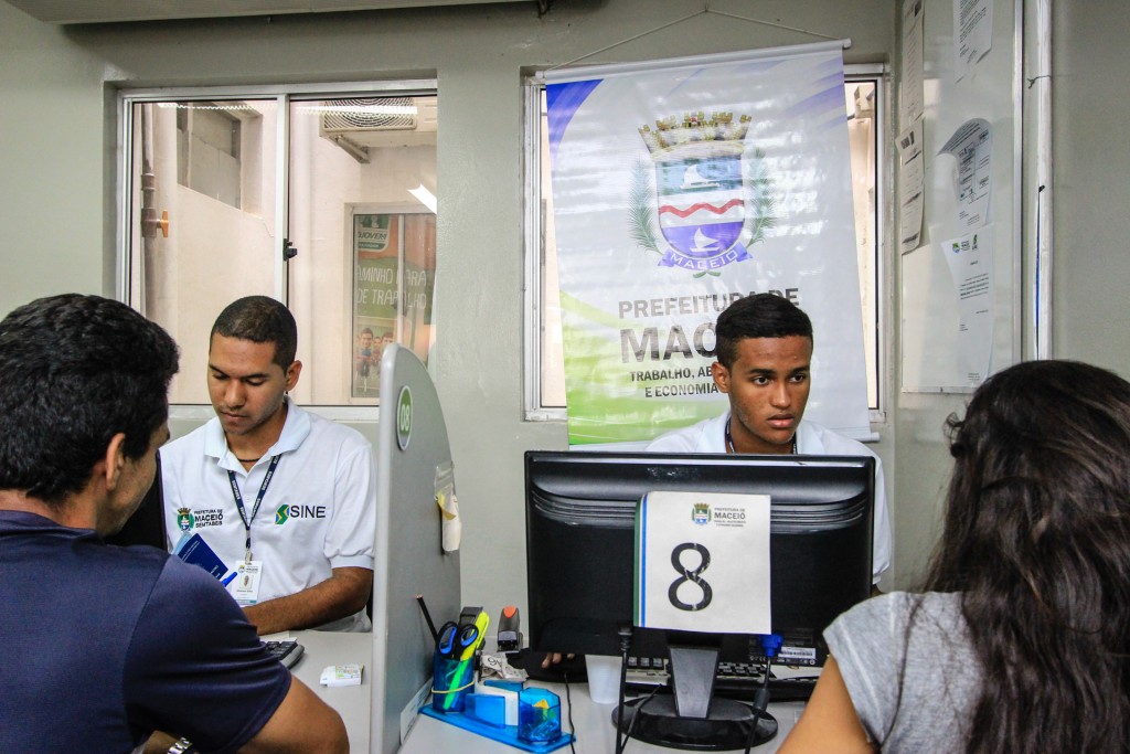 À procura de casal na Maceió-401