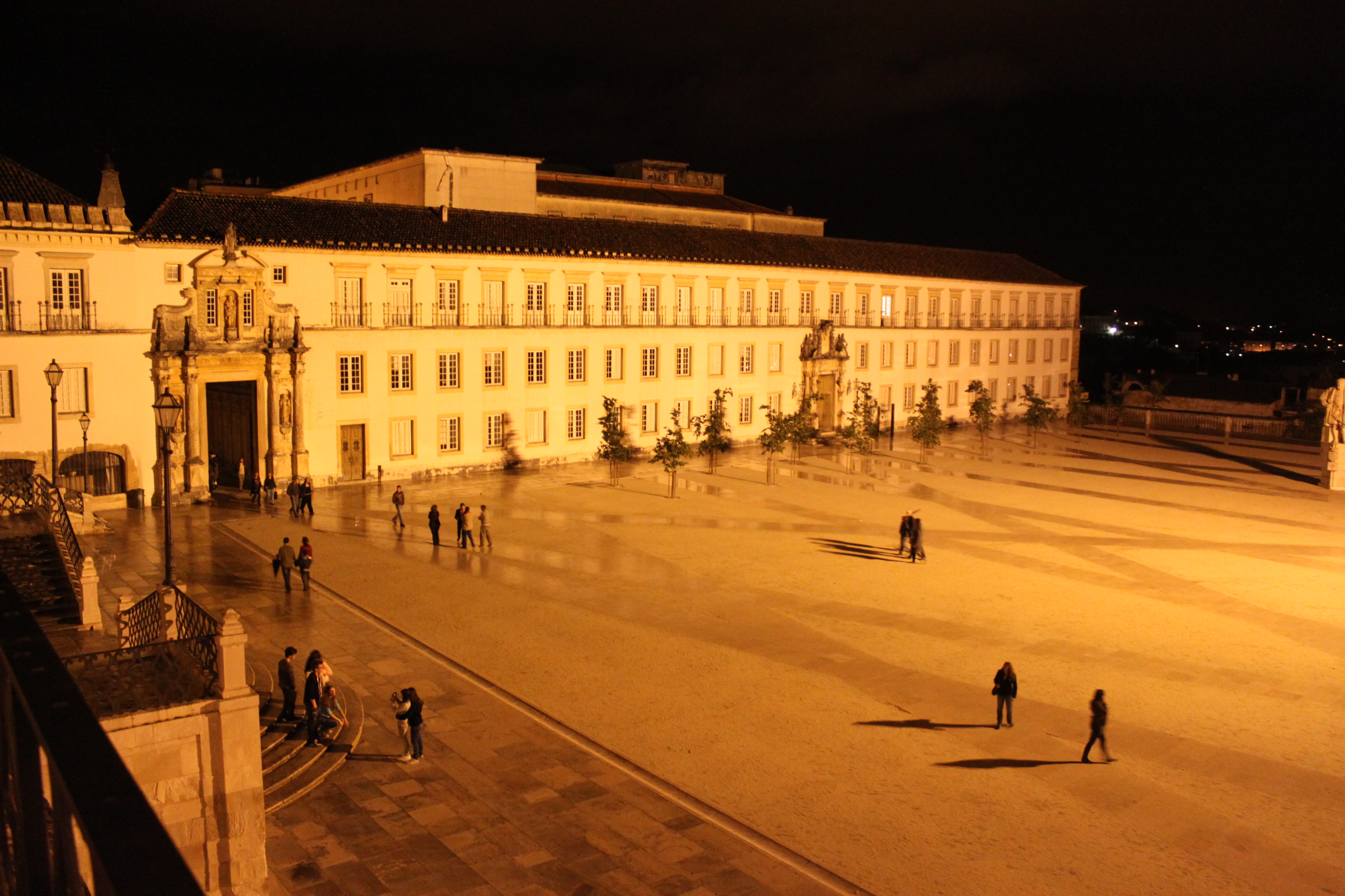 Contato de mulheres nas Coimbra-6505